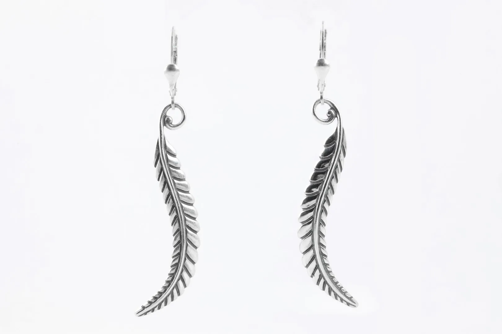 Carolyn Pollack 925 Silver Feather Dangle Earrings (5.00g.)