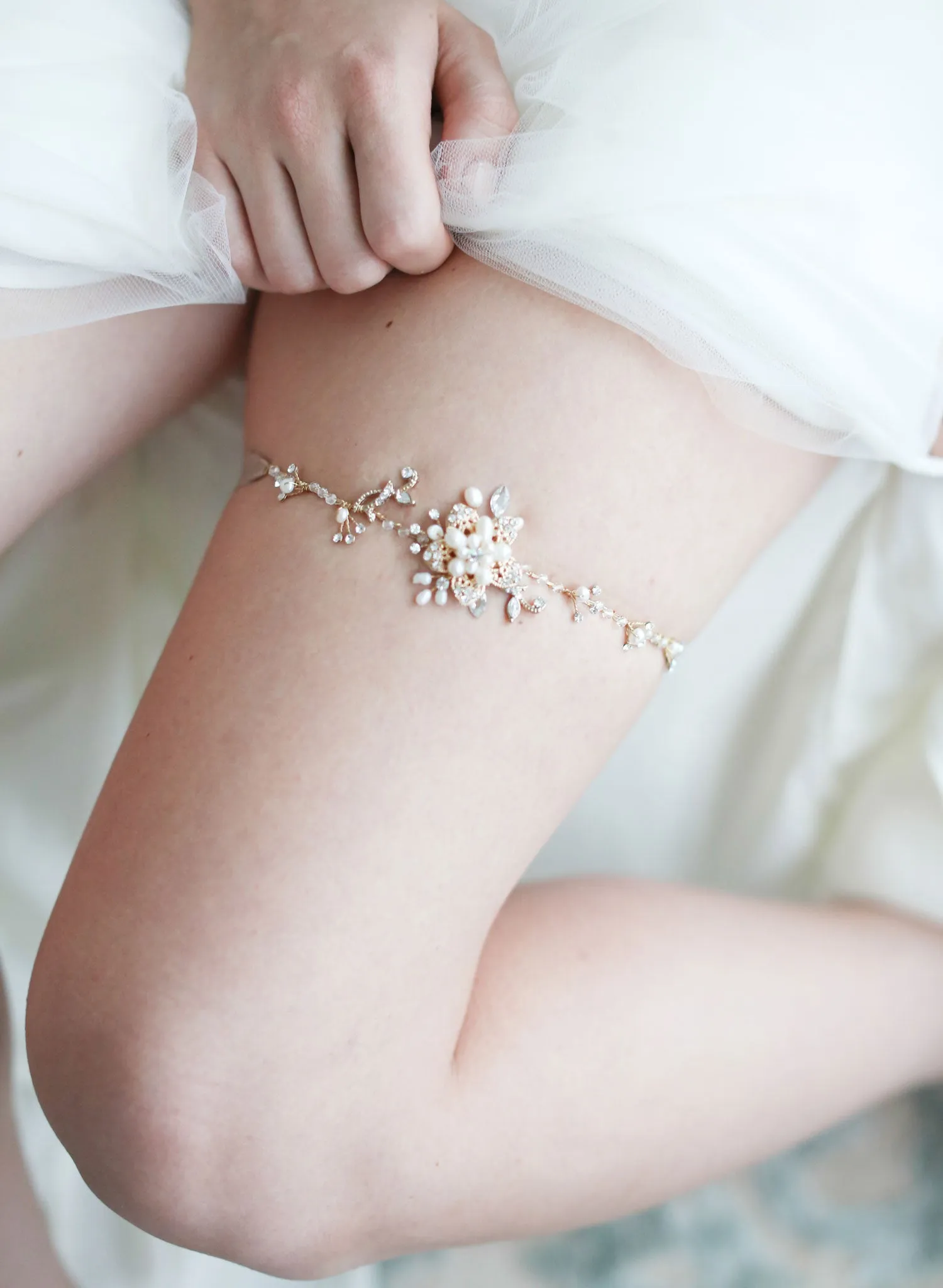 Golden flower garter - Style # 440