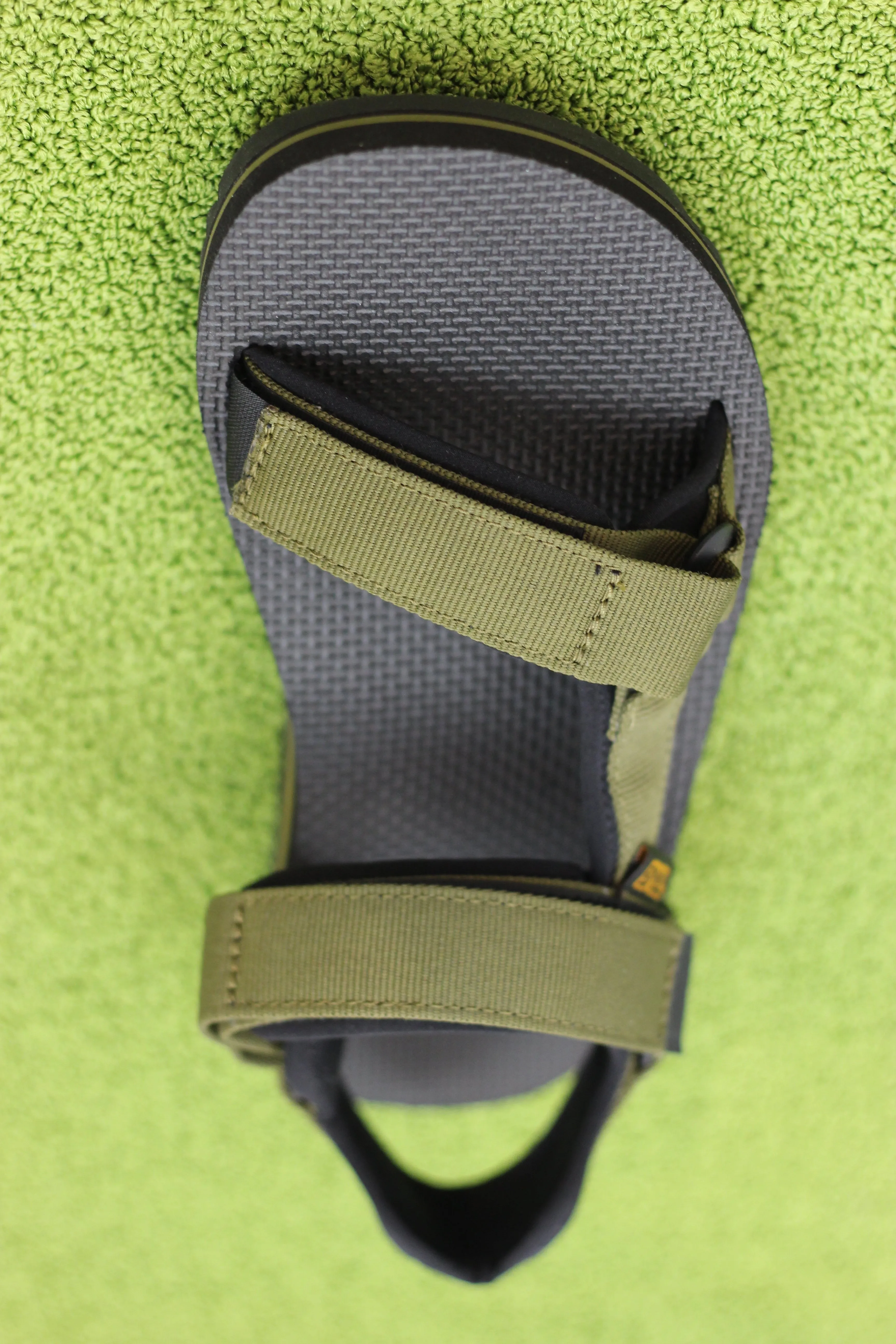 Men's Universal Trail Sandal- Dk Olive Nylon