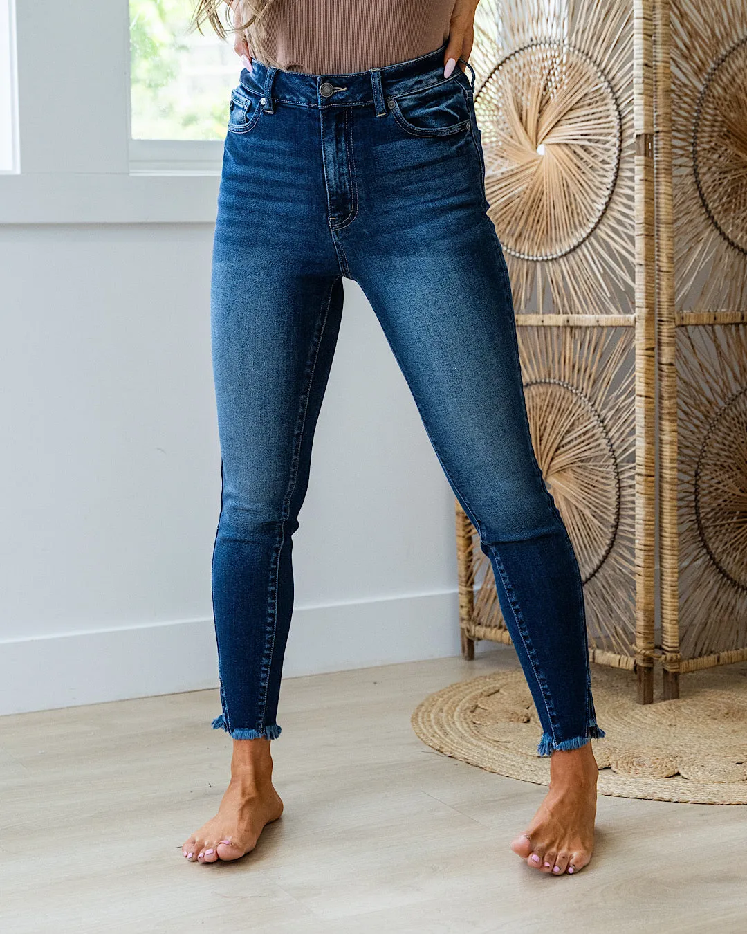 NEW! KanCan Vicki Non Distressed Split Hem Skinny Jeans