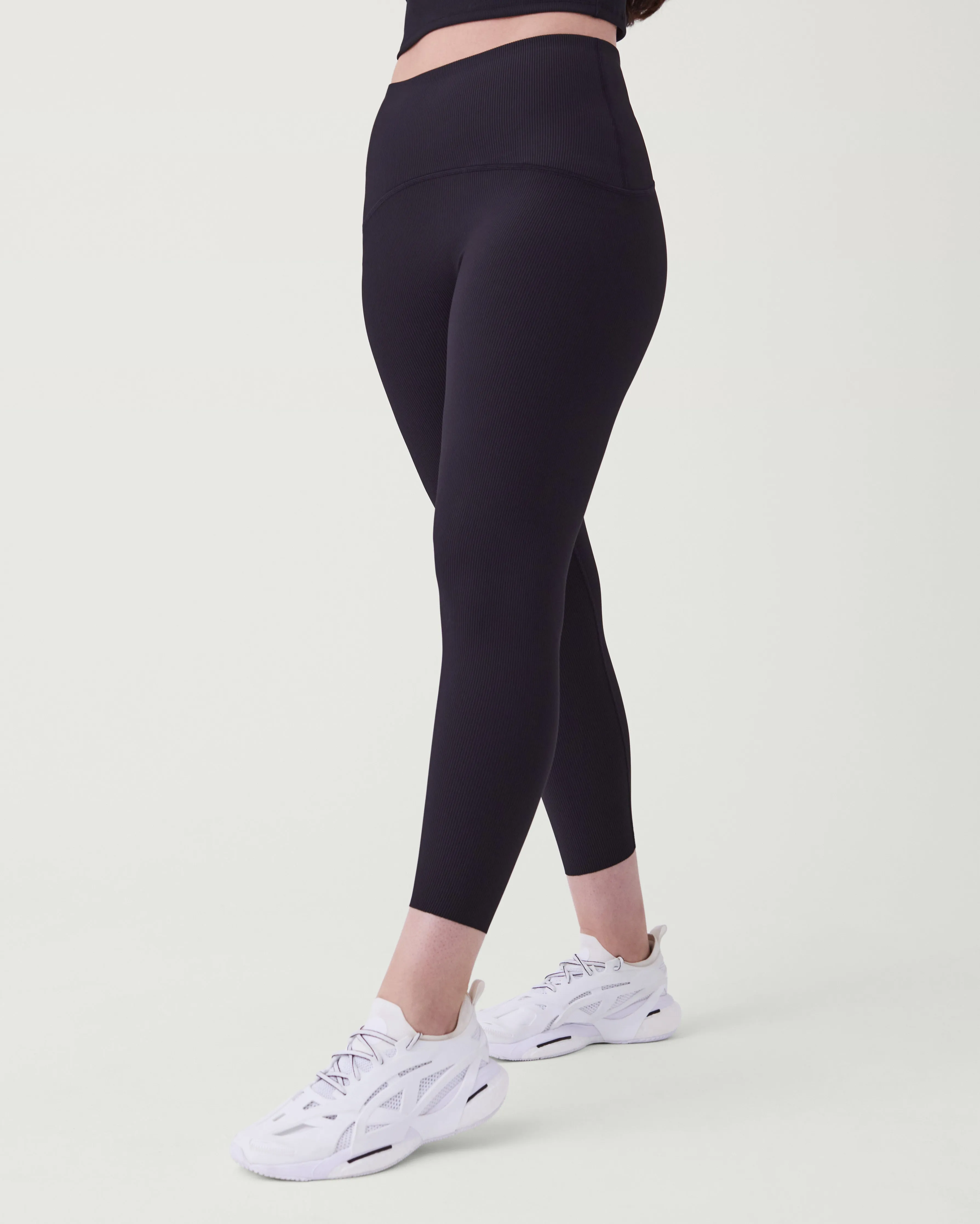 SPANXshape™ Booty Boost® Contour Rib 7/8 Leggings