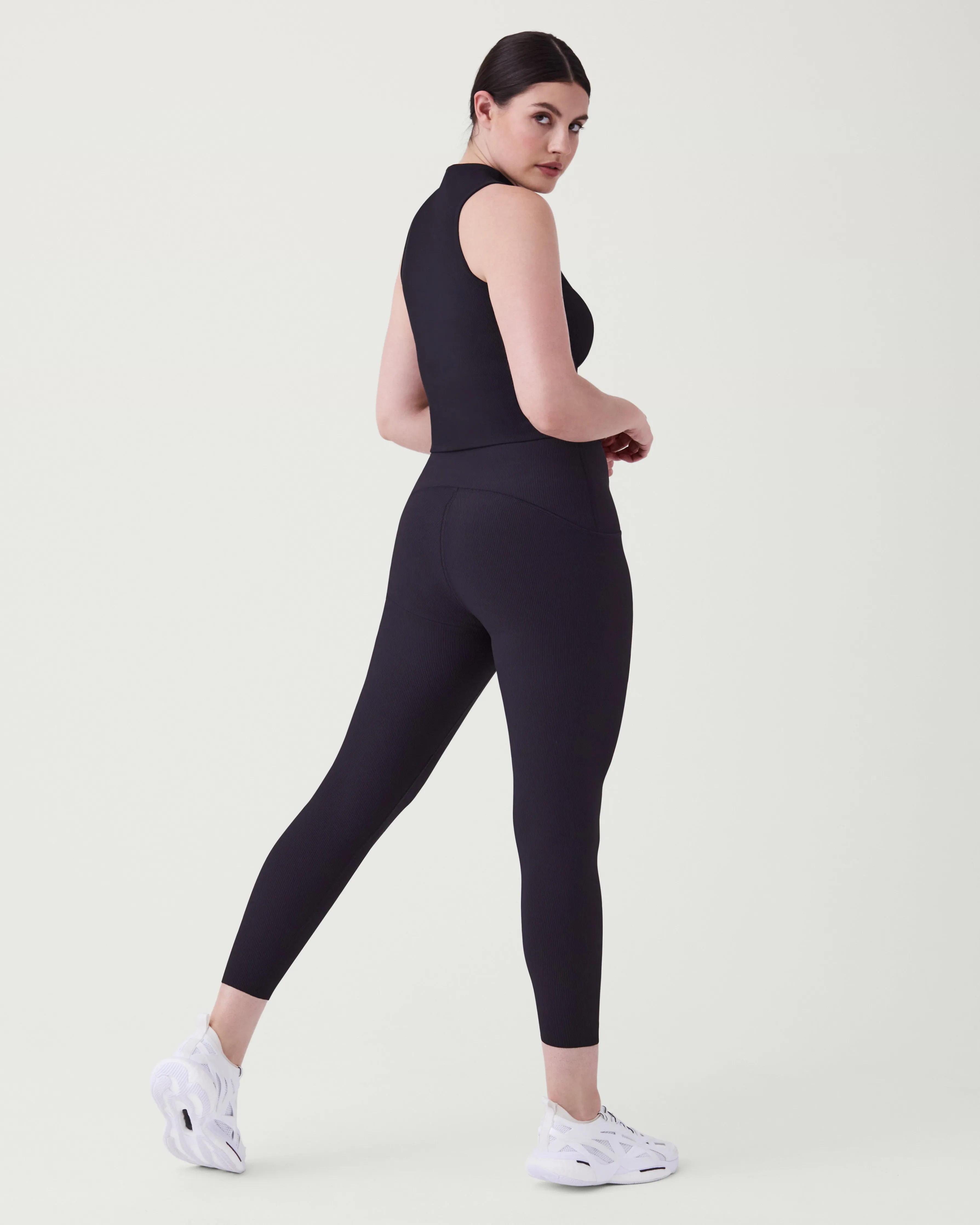 SPANXshape™ Booty Boost® Contour Rib 7/8 Leggings