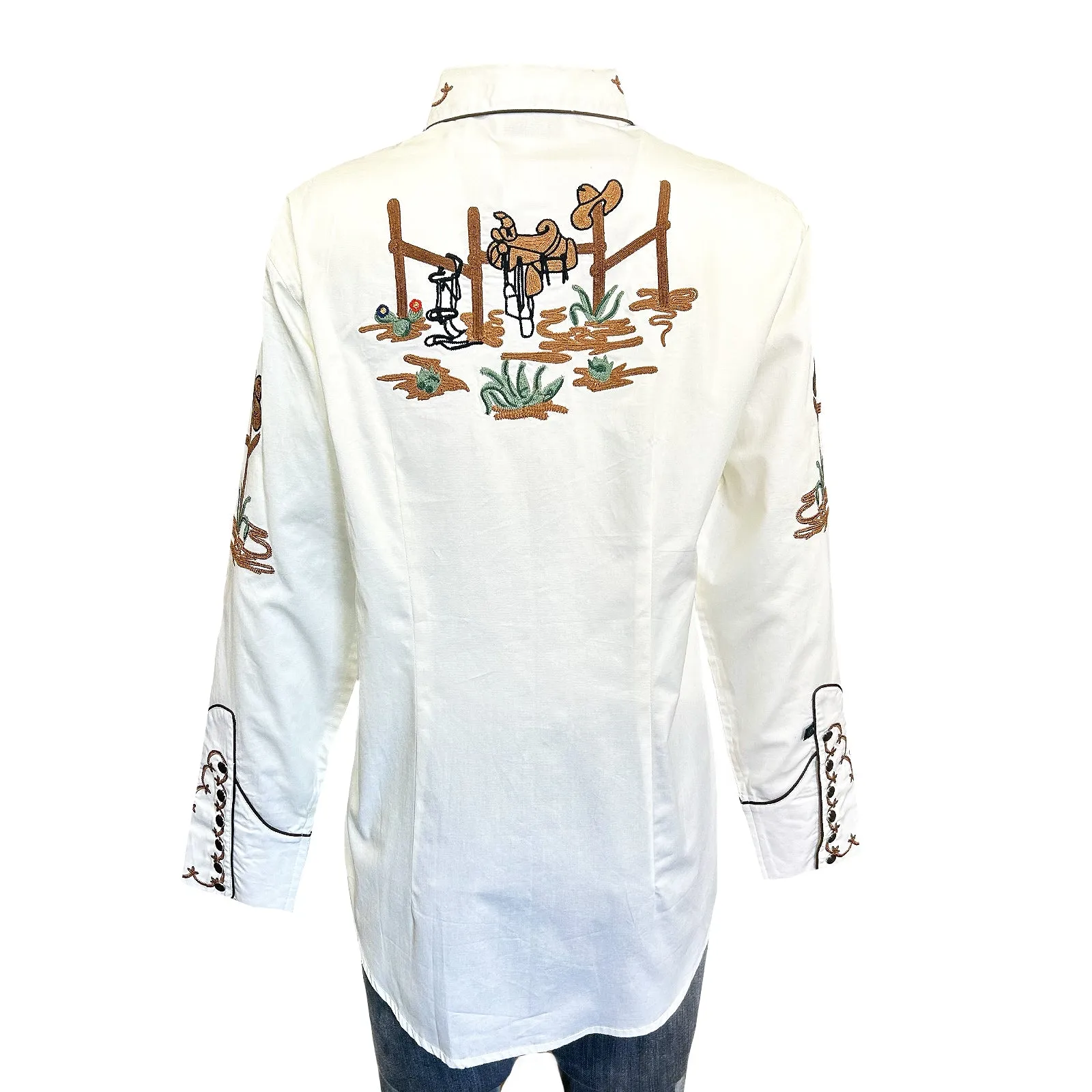 Women's Vintage Cactus & Cowgirl Boots Embroidered Western Shirt in Ivory